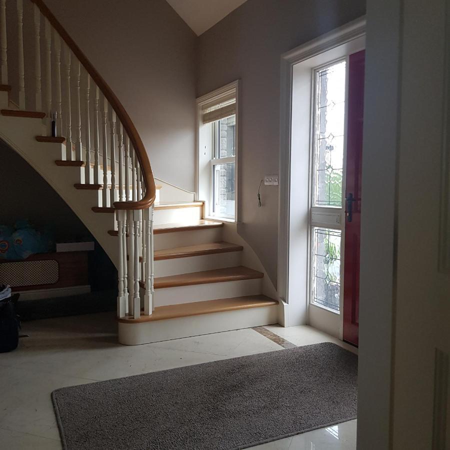 Ashbury Bed & Breakfast Балинаслоу Екстериор снимка