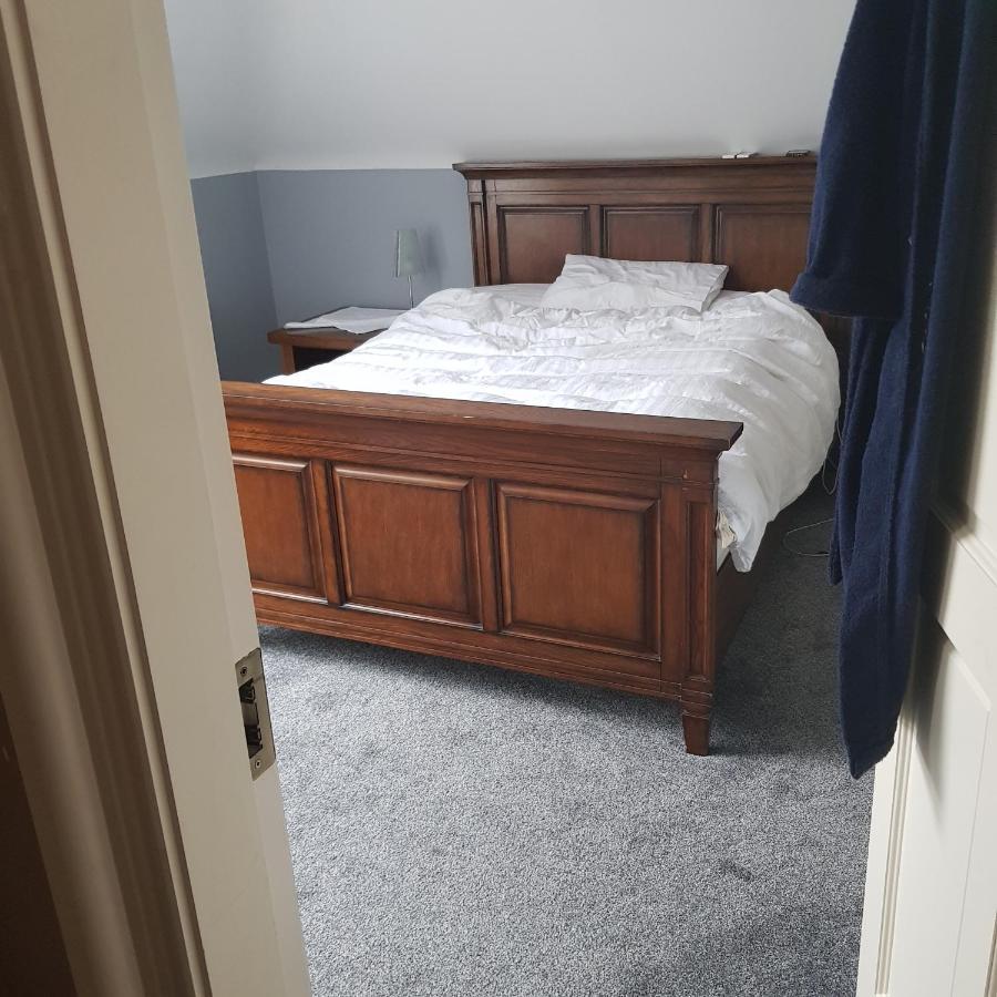 Ashbury Bed & Breakfast Балинаслоу Екстериор снимка